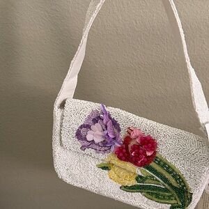 Floral Beaded White Shoulder Bag